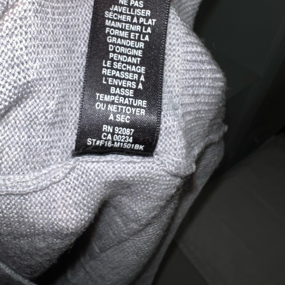 SAKS FIFTH AVENUE Fine Merino Wool Grey Sweater - XL Mens - Picture 5 of 6